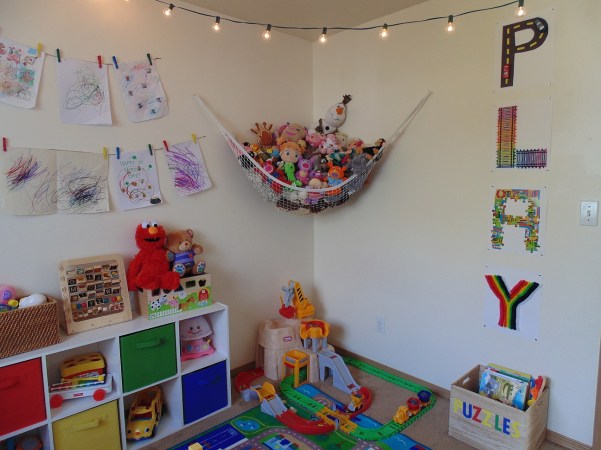 Playroom Makeover on a Budget 04